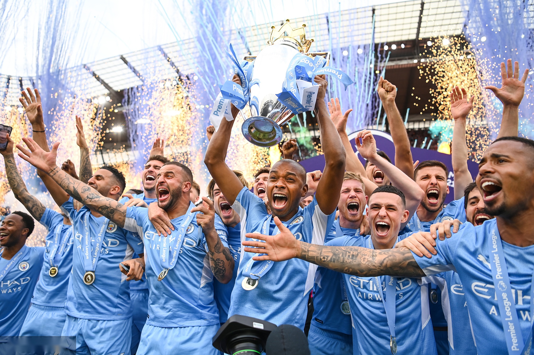 场胜利中 场胜利中